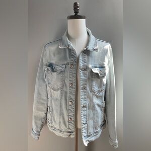 Zara men’s denim jacket, size XXL.